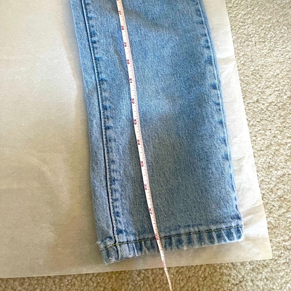 Forever 21 Curved Straight Jeans - Picture 4 of 5